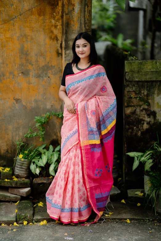 প্রিমিয়াম বুটিক্স শাড়ি #01